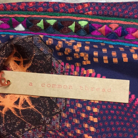 A Common Thread Dress - Picture 11 of 13